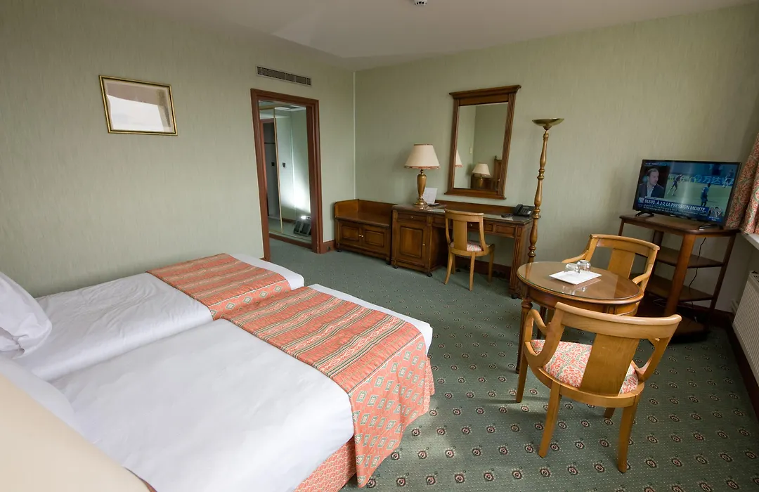 Hotel D'Angleterre Arras-1