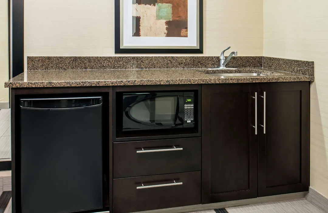 Hampton Inn By Hilton Winnipeg-1