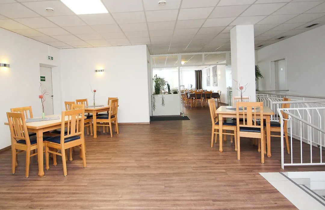 Hotel Berliner Ring-1