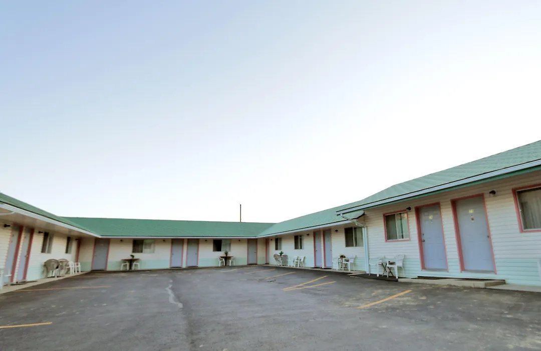 Sunset Motel-1