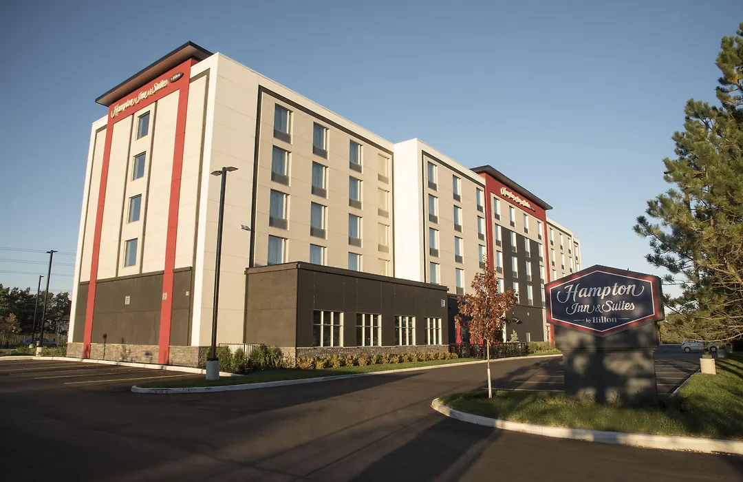 Hampton Inn & Suites By Hilton Thunder Bay-1