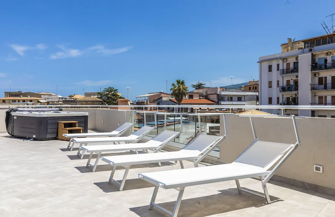 Solmaris Tropea City Center - Rooms & Suites - Private Parking-1