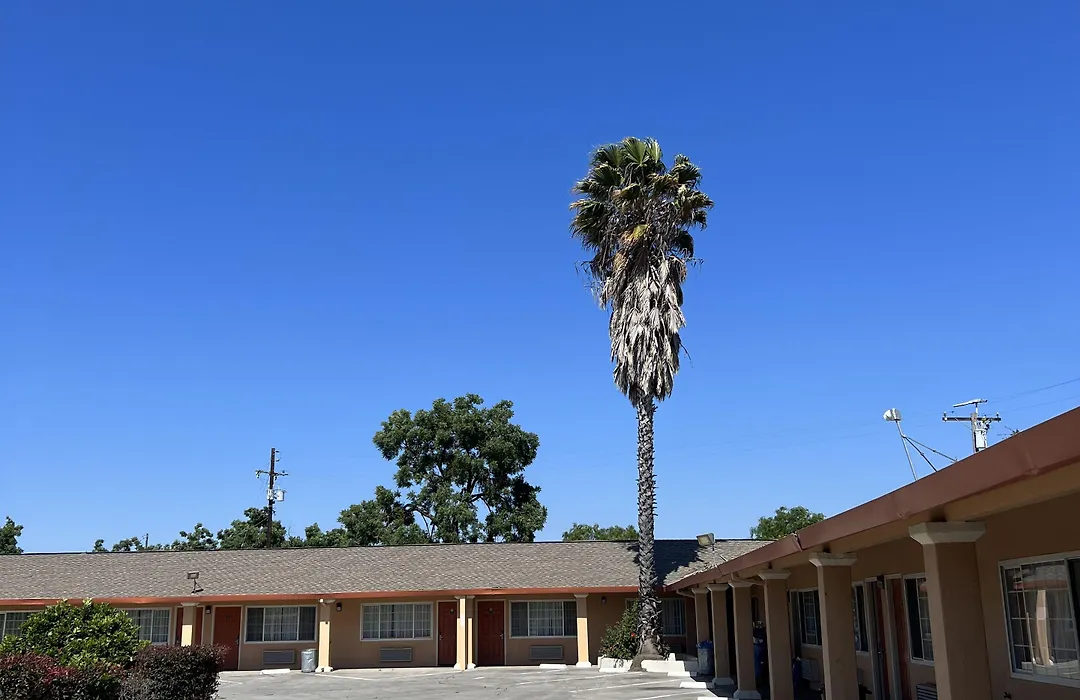 Travel Inn Gilroy-1