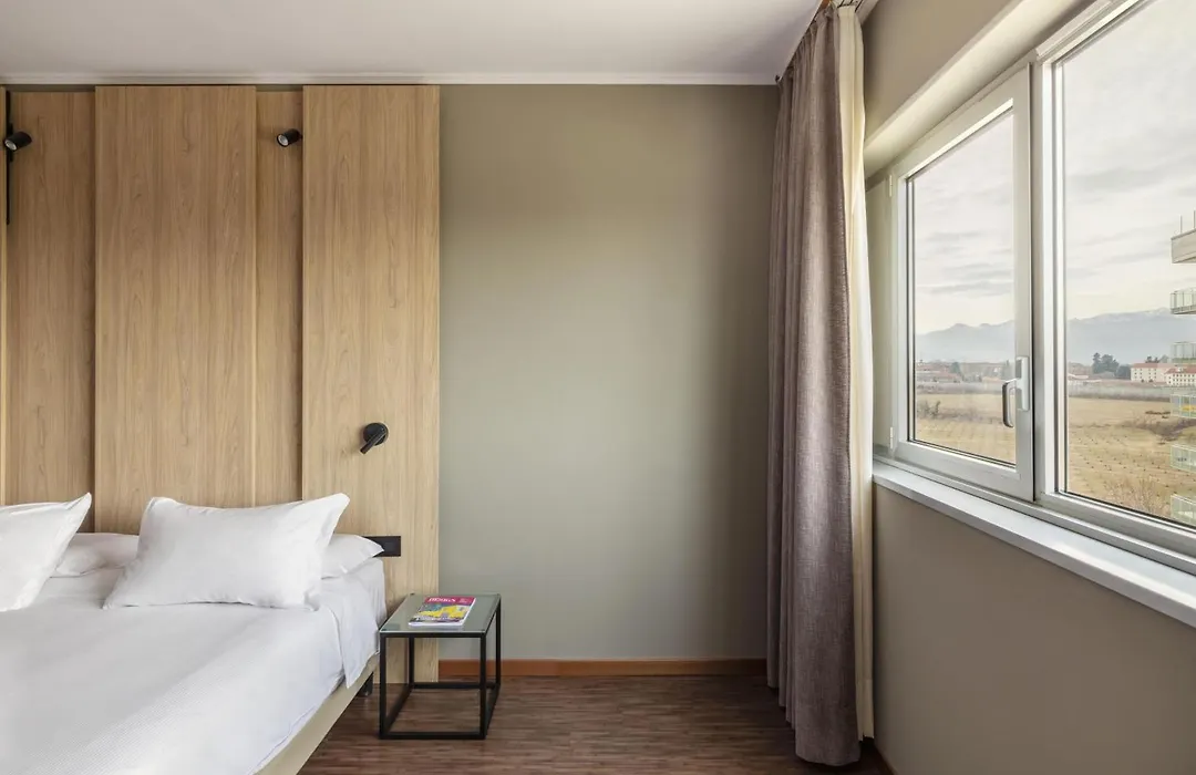 B&B Hotel Cuneo Cristal-1