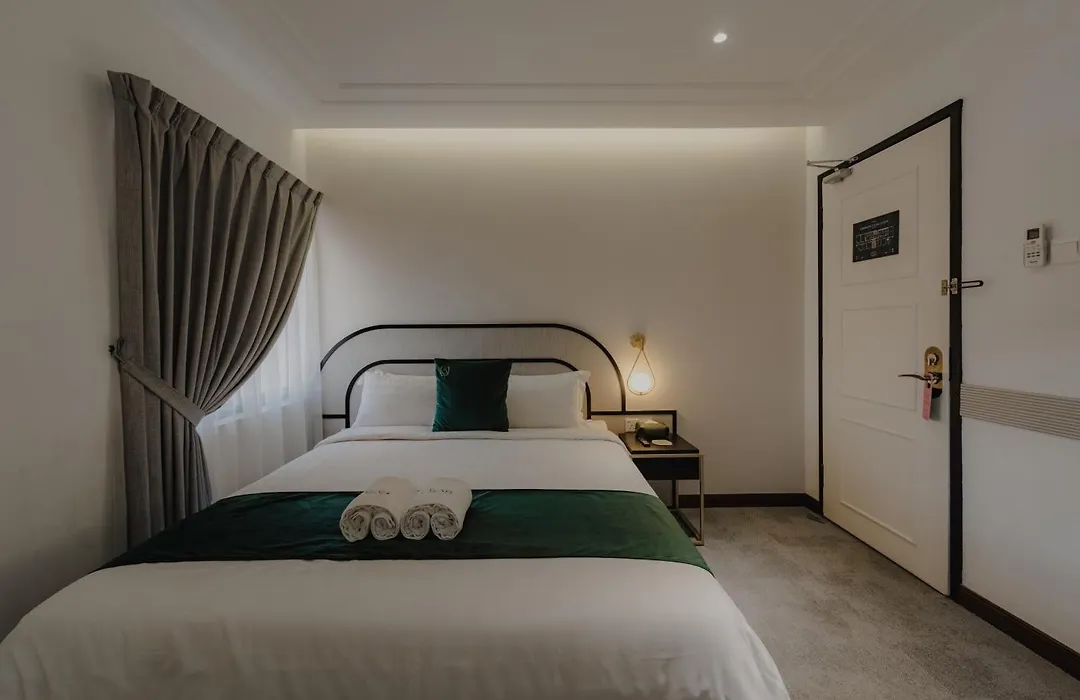 Signel Poshtel, The Rare Gem Of North Borneo-1