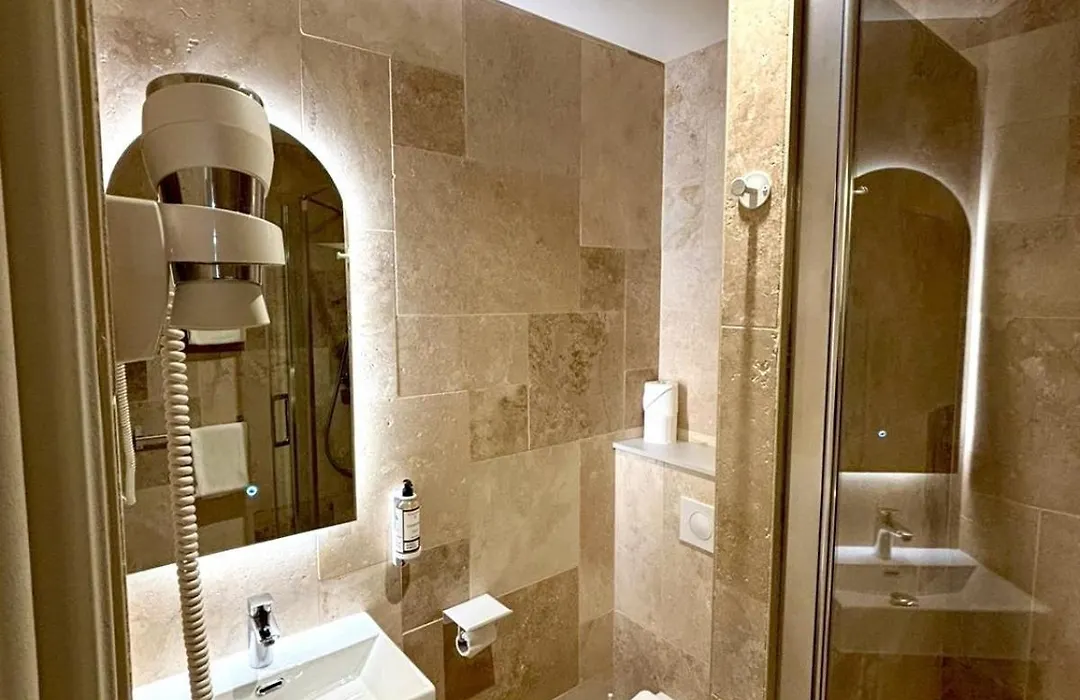Hotel Vaubecour - Centre Lyon Ainay - Perrache-1