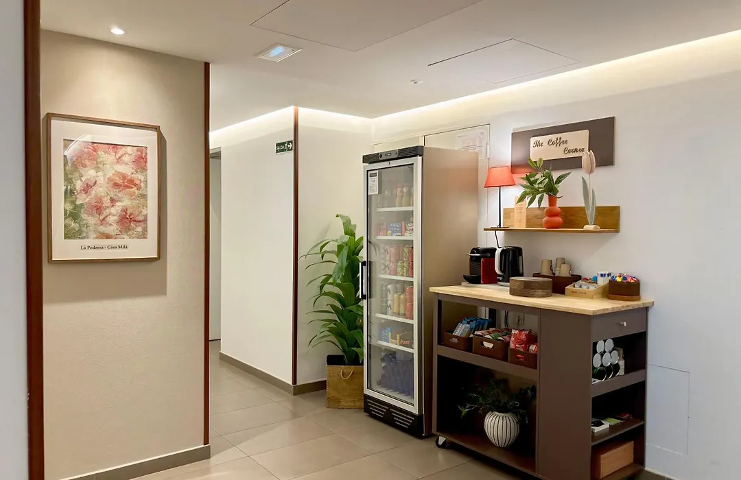Hotel BESTPRICE Gracia-1