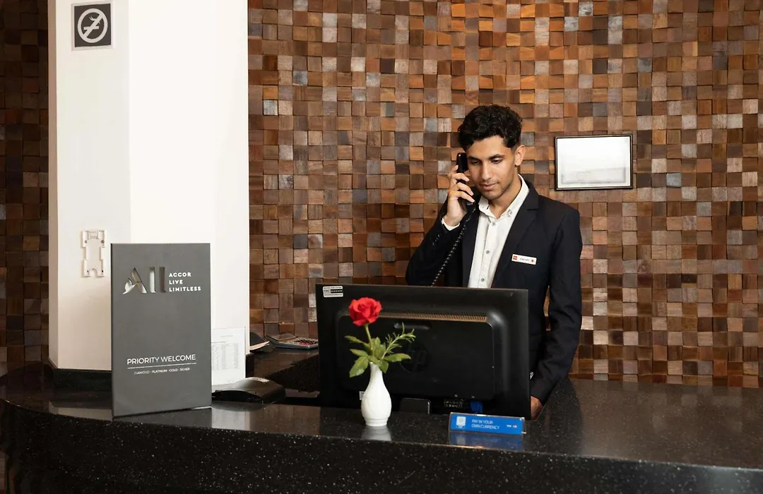 Ibis Meknès-1