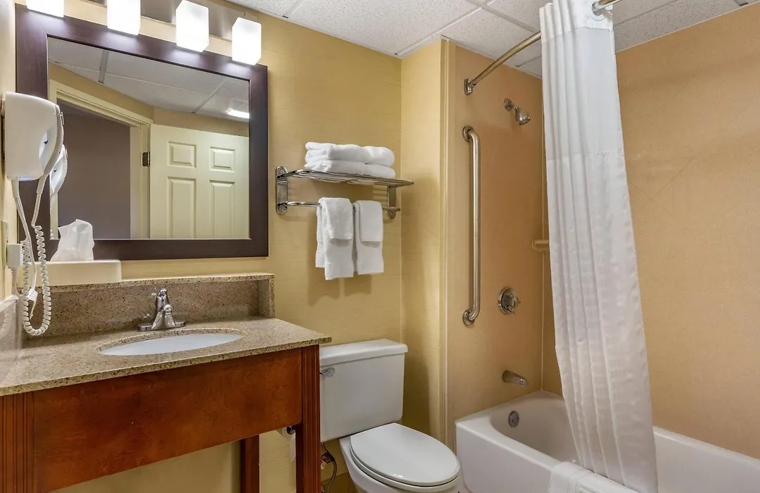Comfort Inn Rockland - Boston-1