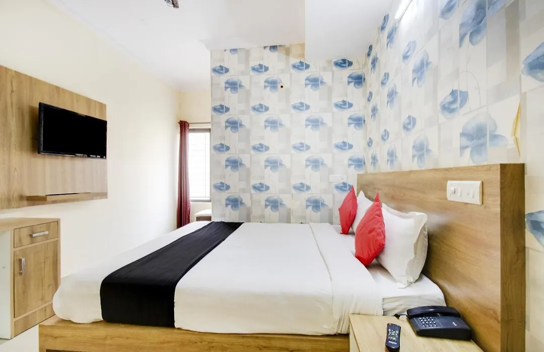 Oyo 75993 Hotel Shanti Nivas-1