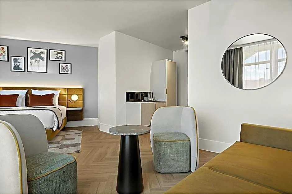 Leonardo Hotel Mainz-1