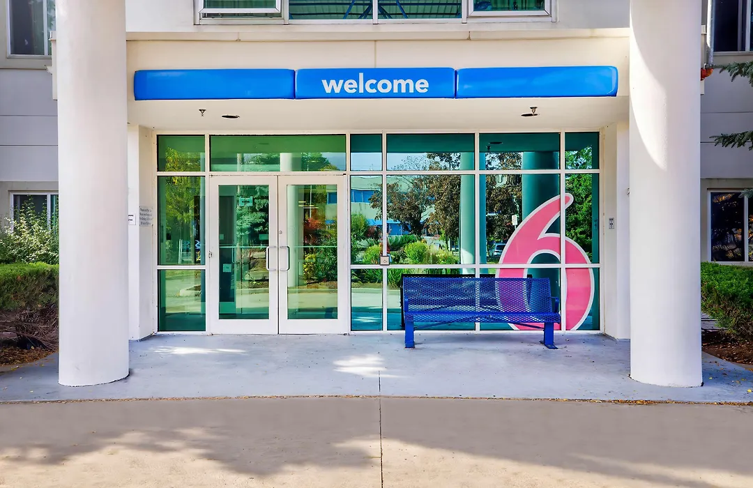 Motel 6-Burlington, On - Toronto West - Oakville-1
