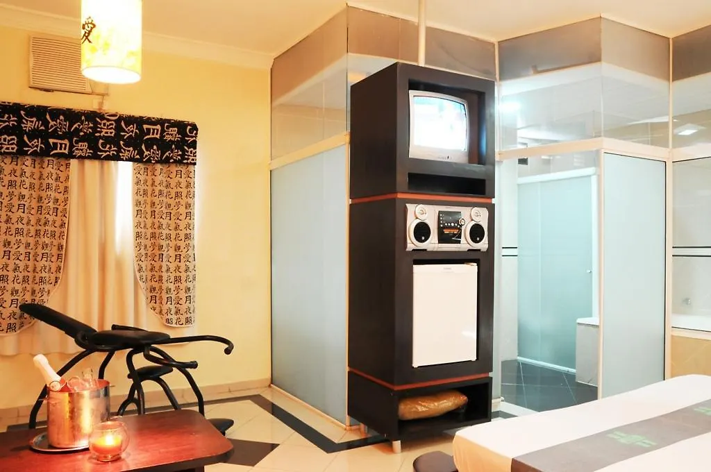 Floresta Tucuruvi (Adults Only)-1