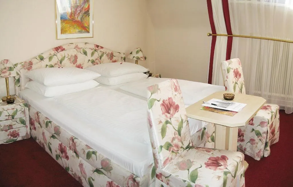 Hotel Schweizerhof-1