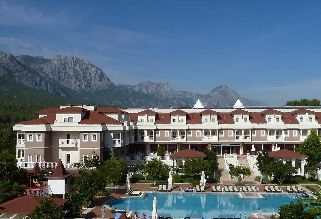 Garden Resort Bergamot-1