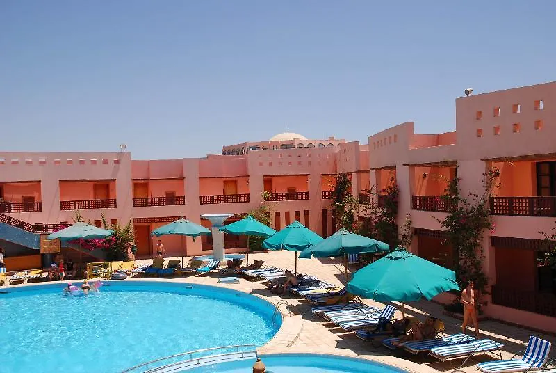 Blend Club Aqua Hotel-1