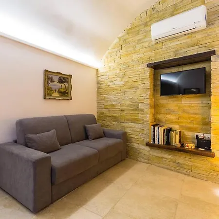 Casetta Fuoro Guest House-3