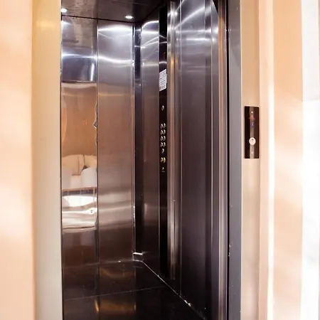 Hotel Mamma Mia-2