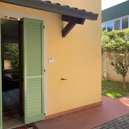 2R B&B-2