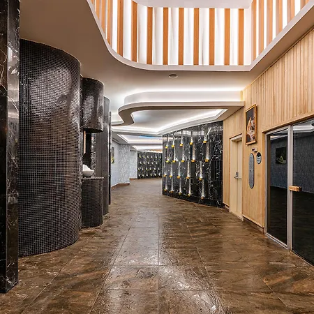 Arnor De Luxe Hotel & Spa-3