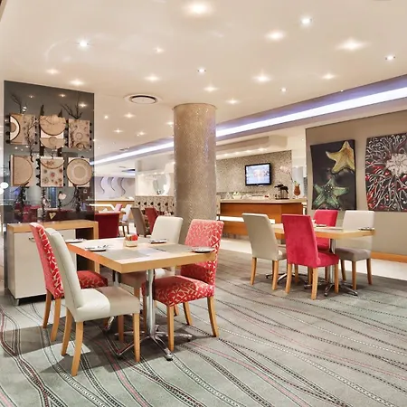 Holiday Inn Express Durban - Umhlanga By Ihg-2
