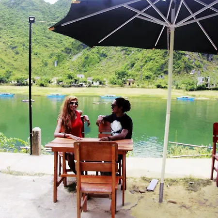 Son Doong Riverside-2