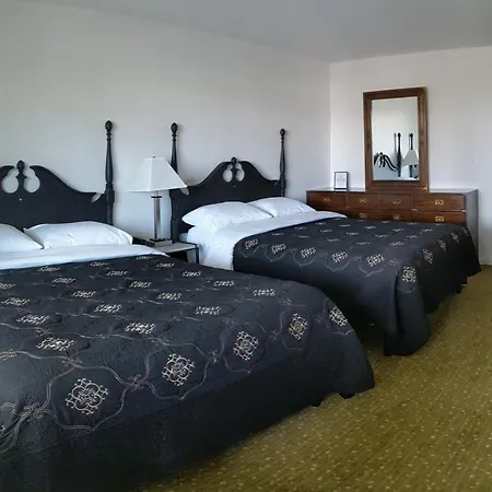 South Side Inn - Burlington-3