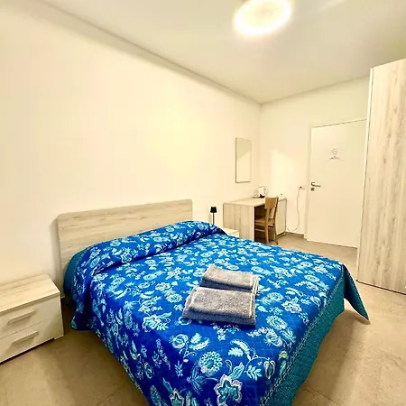 La Veranda Guest Rooms - Free Public Transport & Parking, Close To City Center-2
