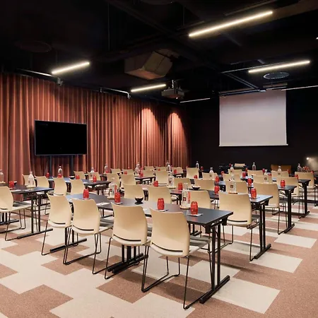 Radisson Red Helsinki-2
