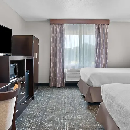 Best Western Plus Flint Airport Inn & Suites-3