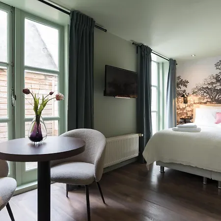 Six Boutique Hotel-3