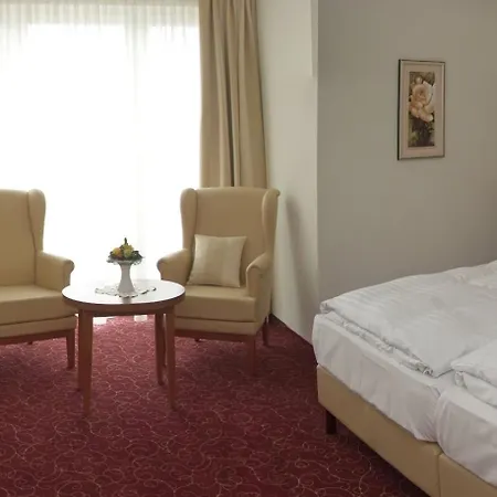 H Perl Hotel-Restaurant-2