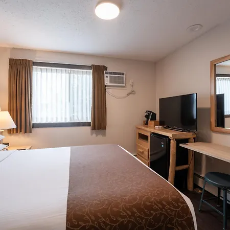 Swiss Chalet Motel-2