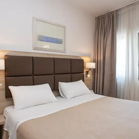 Hotel Albania-3