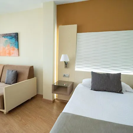 Hl Suite Nardos - Only Adults-2