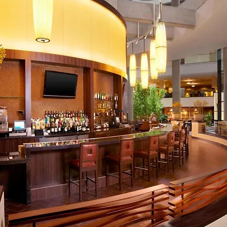 The Westin Bonaventure Hotel & Suites, Los Angeles-3