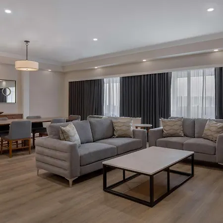 Doubletree By Hilton London-2