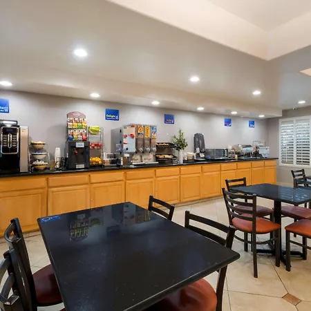 Best Western Lanai Garden Inn & Suites-3