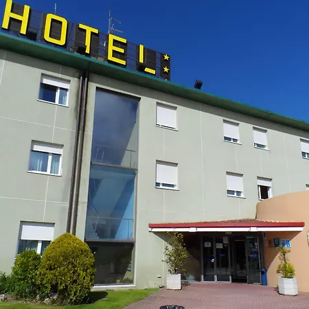 Hotel Rey Arturo Burgos-2
