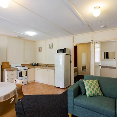 Park Avenue Holiday Units-3