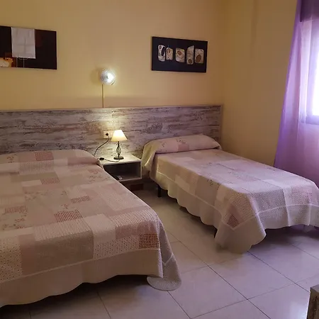 Hostal Virgen Del Rocio-3