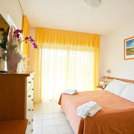 Hotel Adria Beach Club-3