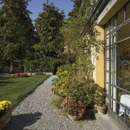 Al Porto Di Lucca B&B-3