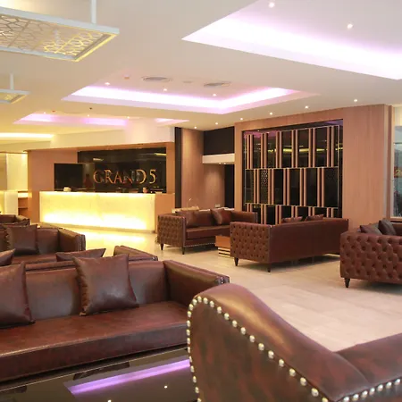 Grand 5 Hotel & Plaza Sukhumvit Bangkok-2