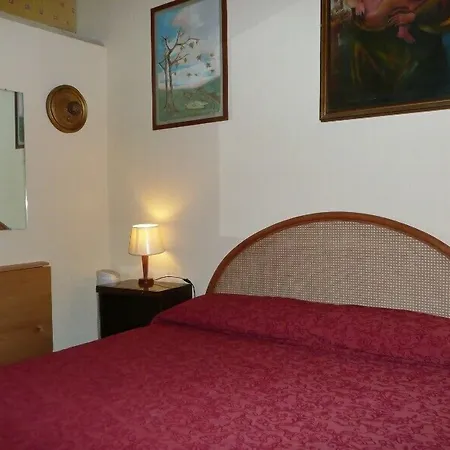 Walter Guest House-2