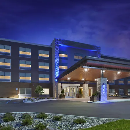 Holiday Inn Express & Suites Grand Rapids Airport North By Ihg-3