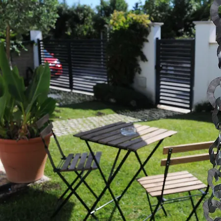 Gens Mundi B&B-3