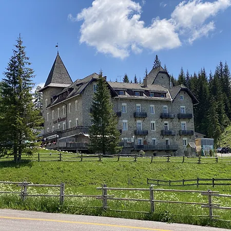 Hotel Castel Latemar-3