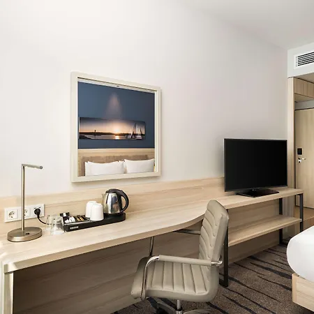 Hampton By Hilton Kiel-2