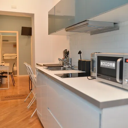 All You Need Is Rome Guesthouse-3